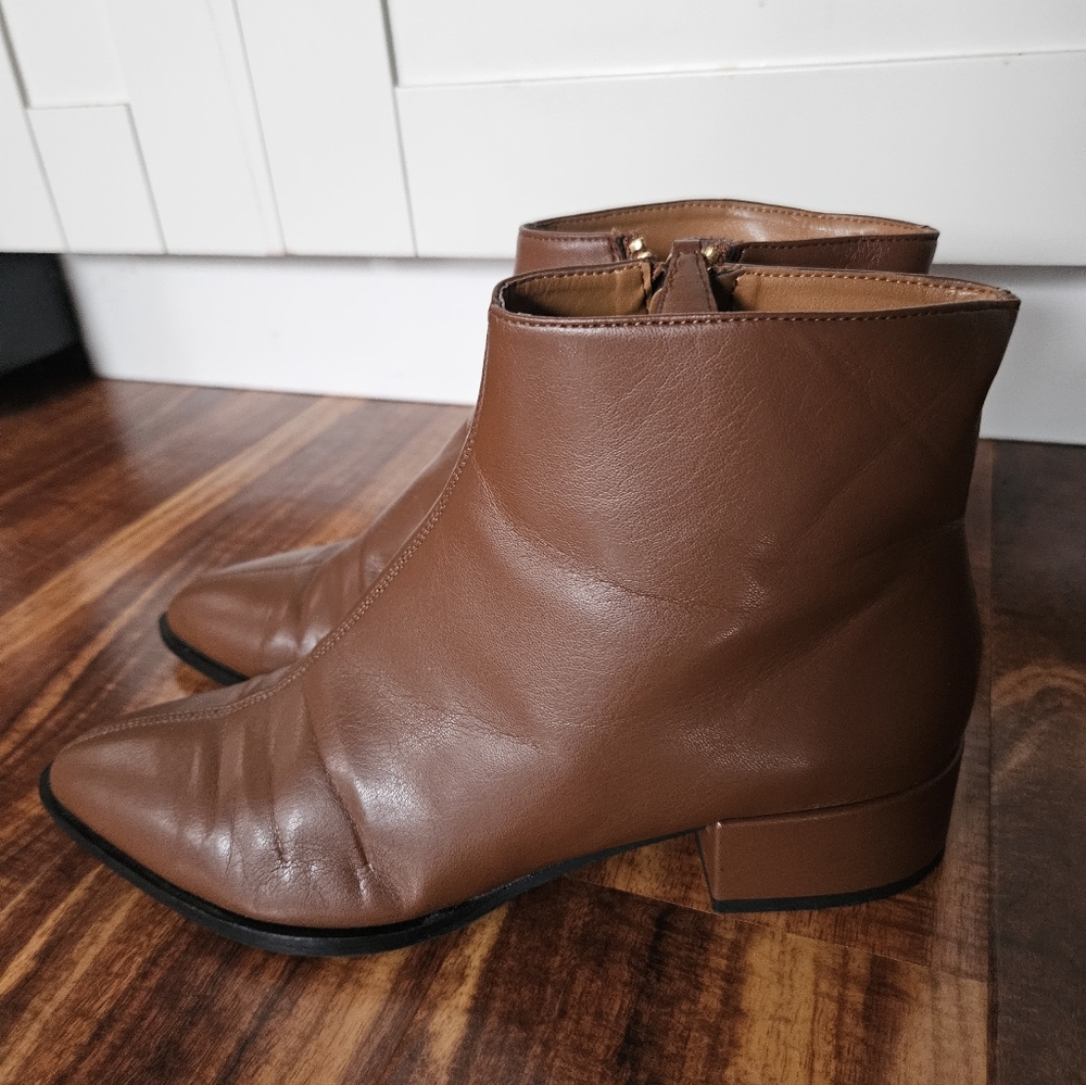 Sylvan NY Cassidy Saddle Vegan Nappa Leather Size 9. Made In Italy.